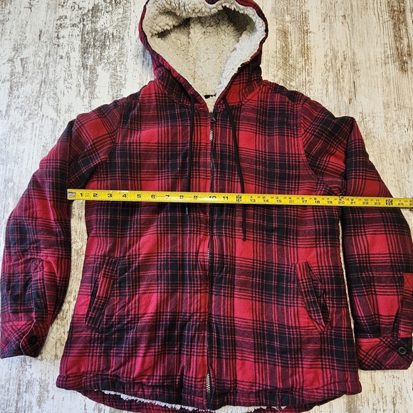 44 Degrees North Womens Sherpa Lined Red & Black Plaid Size Medium Hooded Jacket - Picture 3 of 7